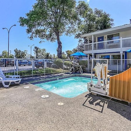Motel 6-Oakland, Ca - Embarcadero ภายนอก รูปภาพ