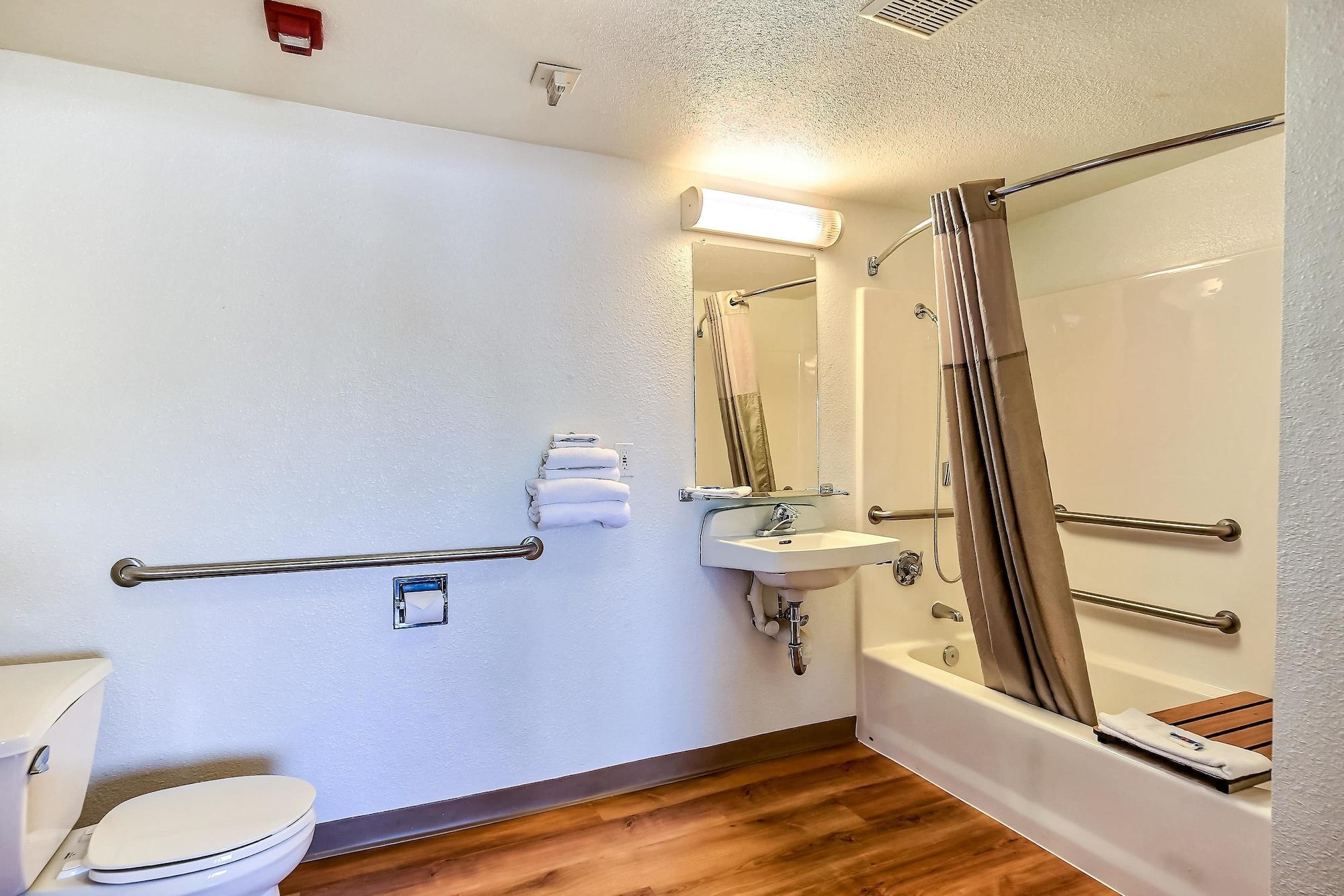 Motel 6-Oakland, Ca - Embarcadero ภายนอก รูปภาพ