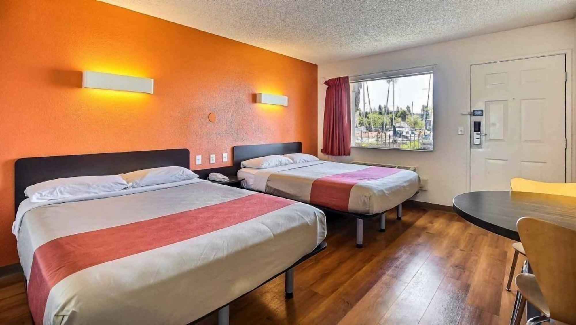 Motel 6-Oakland, Ca - Embarcadero ภายนอก รูปภาพ