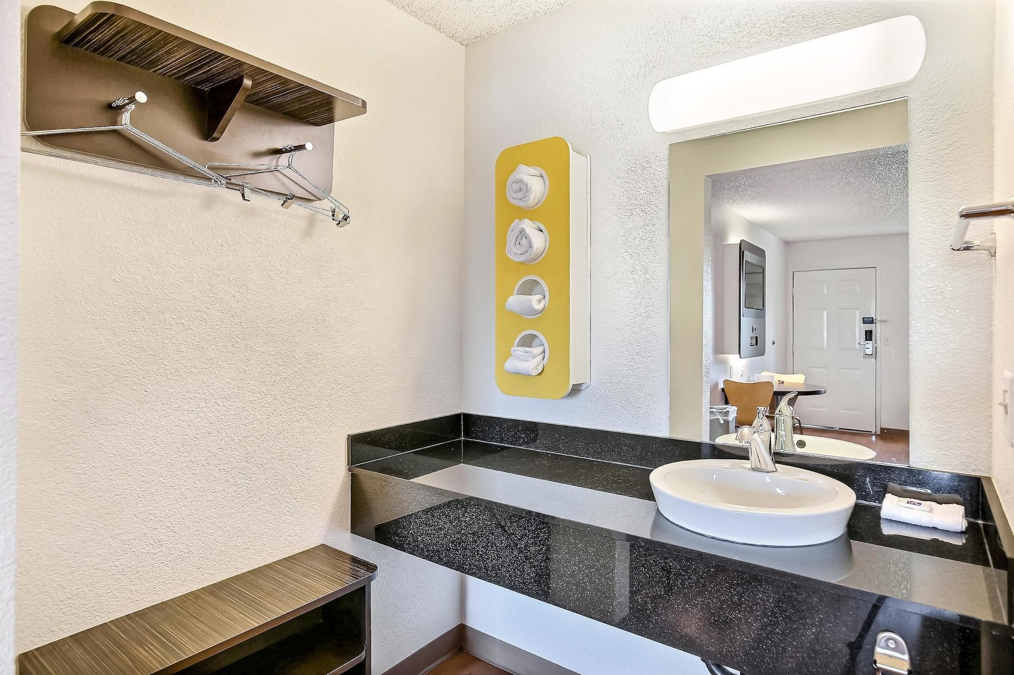 Motel 6-Oakland, Ca - Embarcadero ภายนอก รูปภาพ