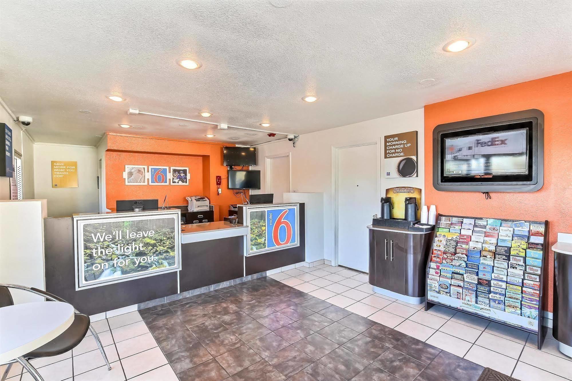 Motel 6-Oakland, Ca - Embarcadero ภายนอก รูปภาพ